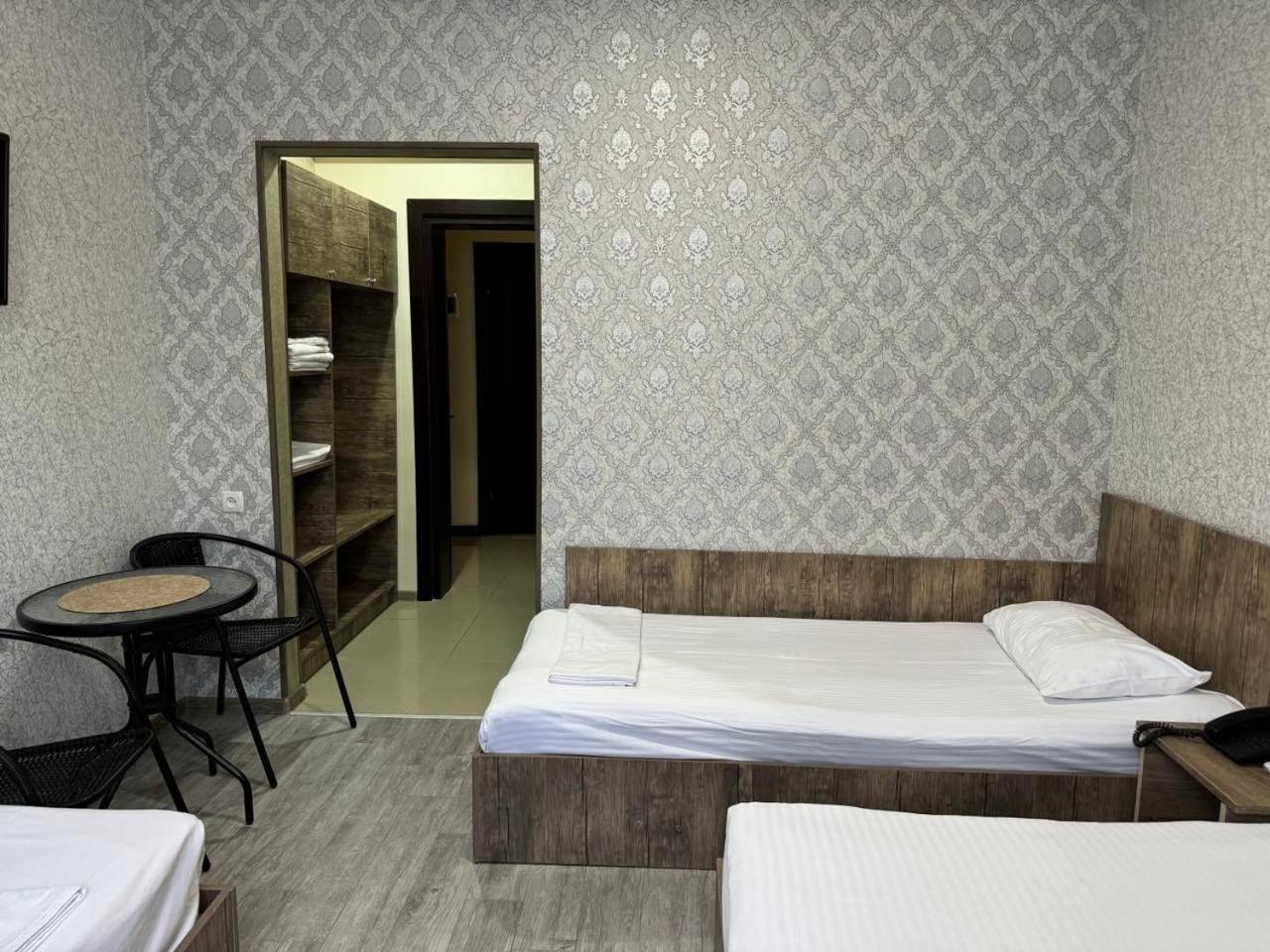 Hotel Skib Tbilisi Ngoại thất bức ảnh