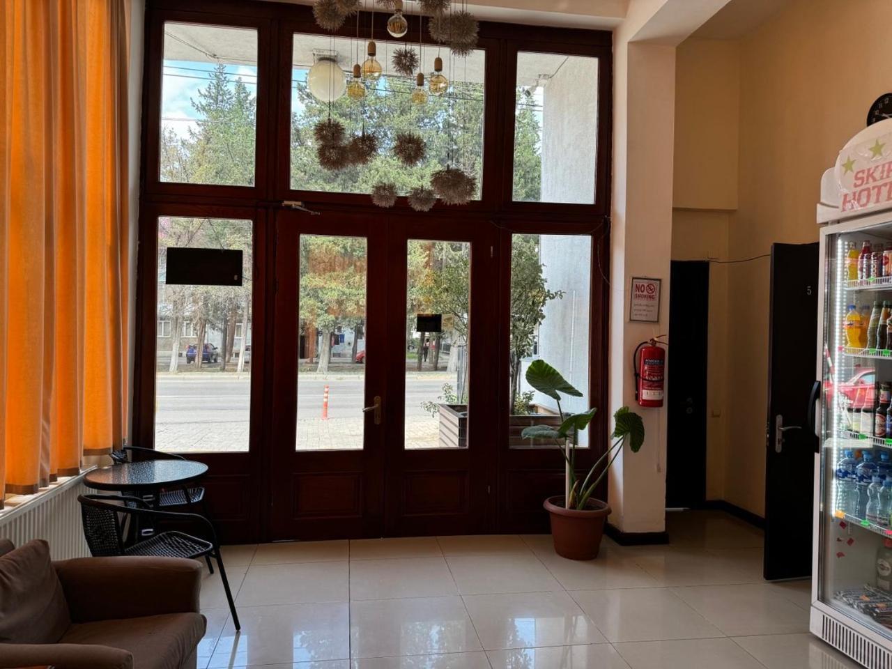 Hotel Skib Tbilisi Ngoại thất bức ảnh