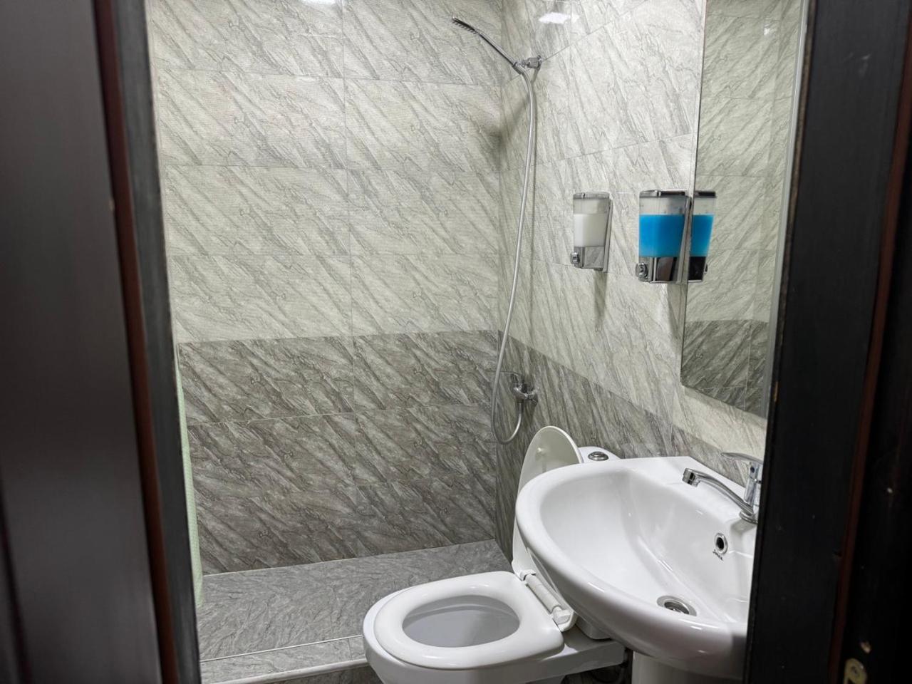 Hotel Skib Tbilisi Ngoại thất bức ảnh