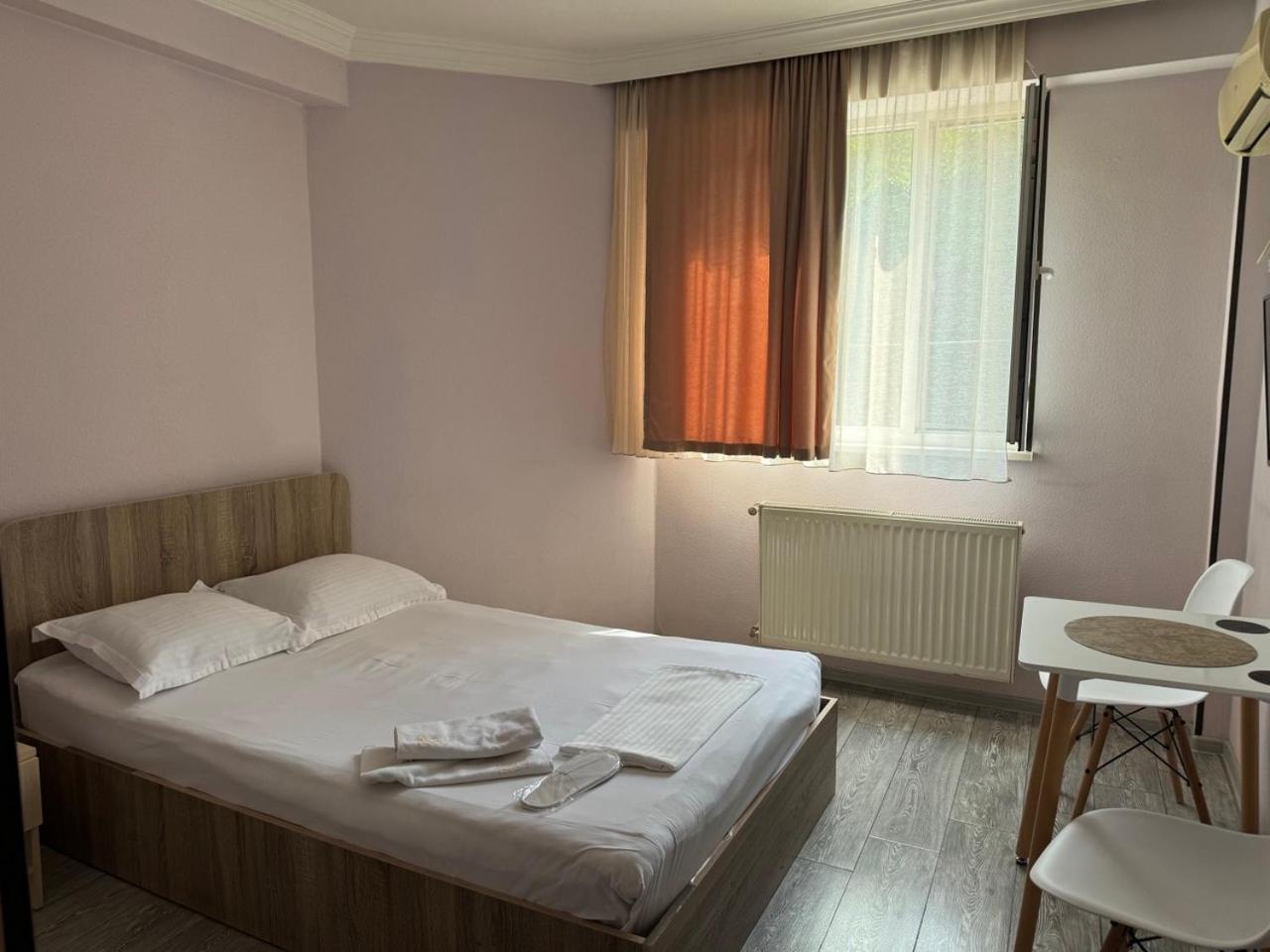 Hotel Skib Tbilisi Ngoại thất bức ảnh